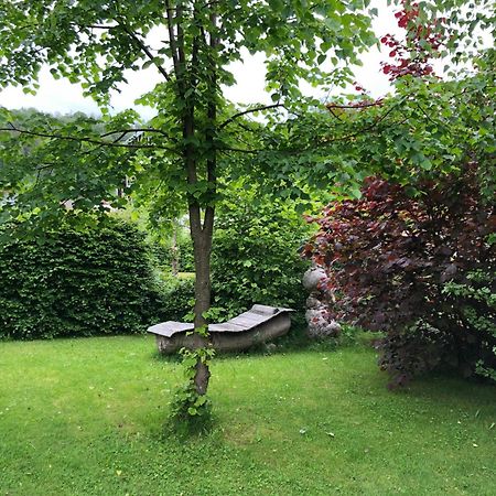 Kouzelna Maringotka Hotel Chřibská Bagian luar foto