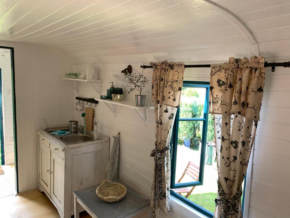 Kouzelna Maringotka Hotel Chřibská Bagian luar foto