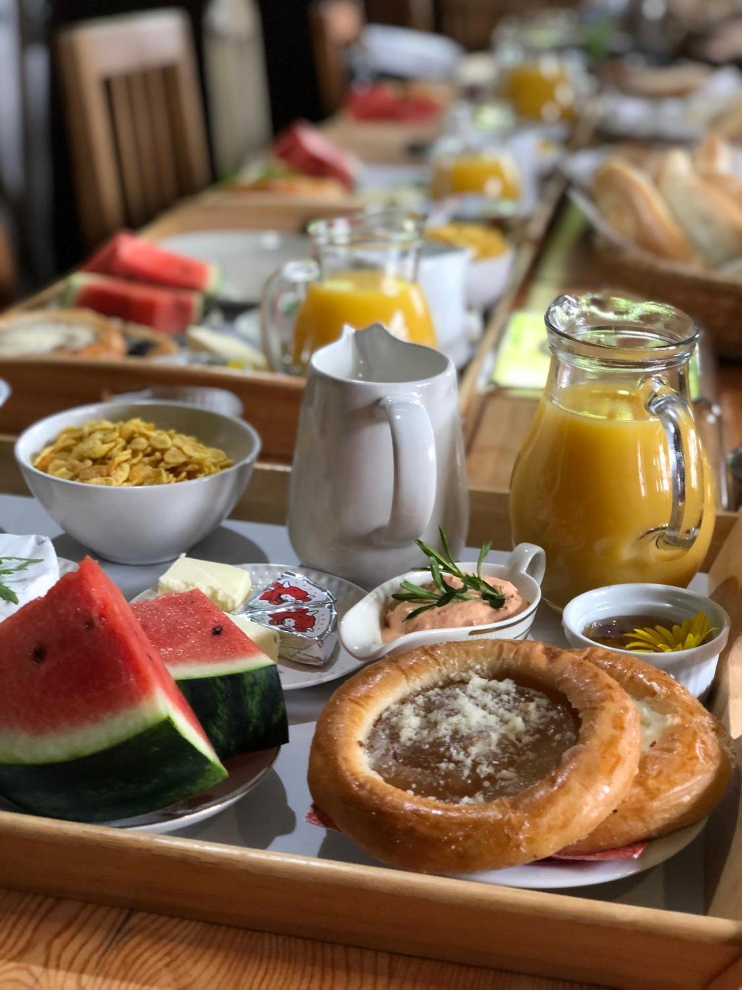 Kouzelna Maringotka Hotel Chřibská Bagian luar foto