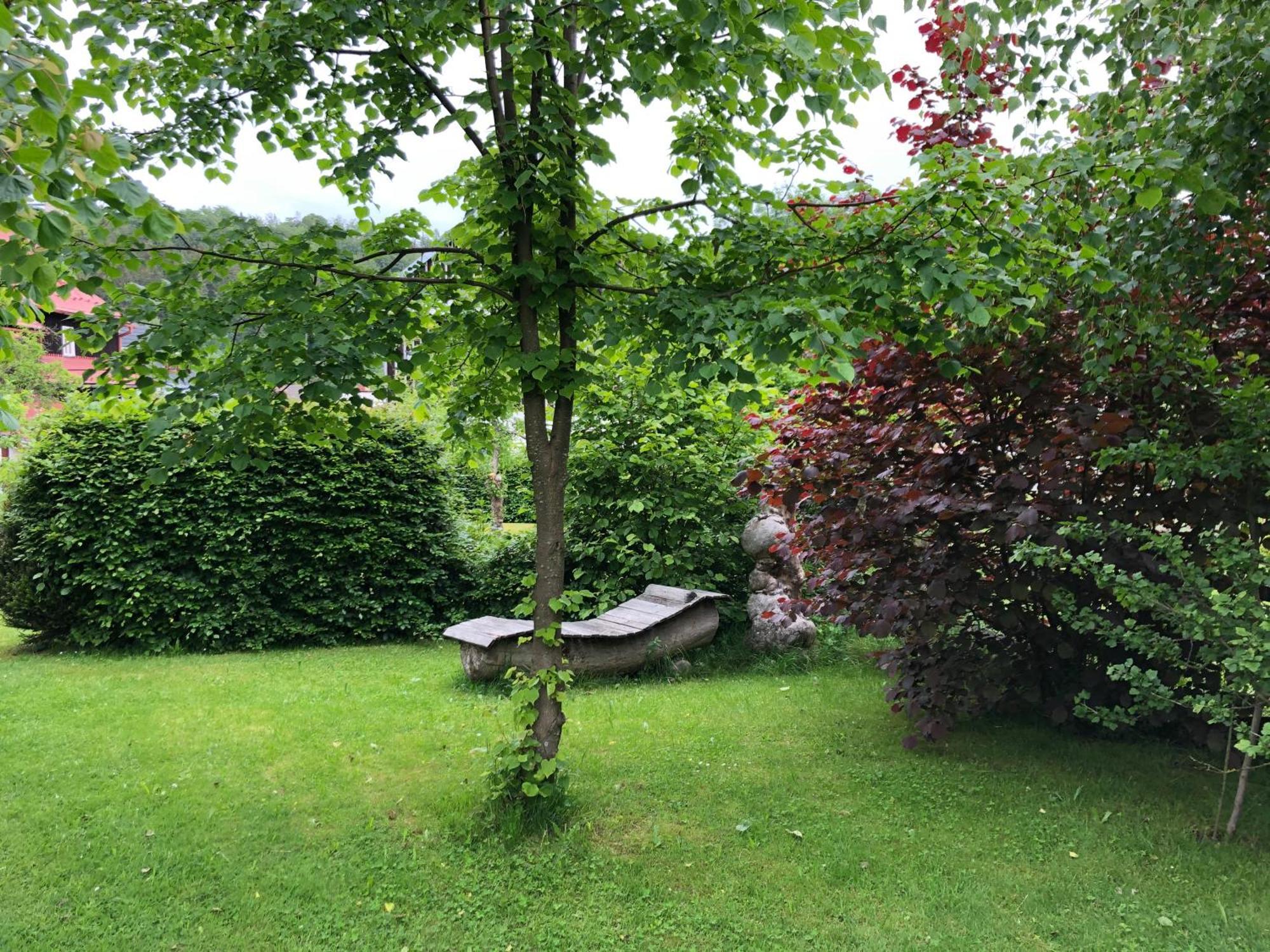 Kouzelna Maringotka Hotel Chřibská Bagian luar foto